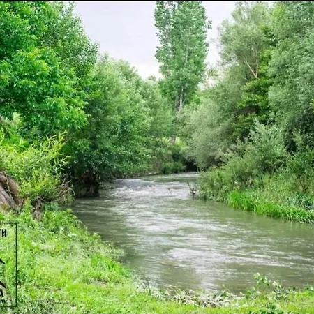 By The River Дом отдыха